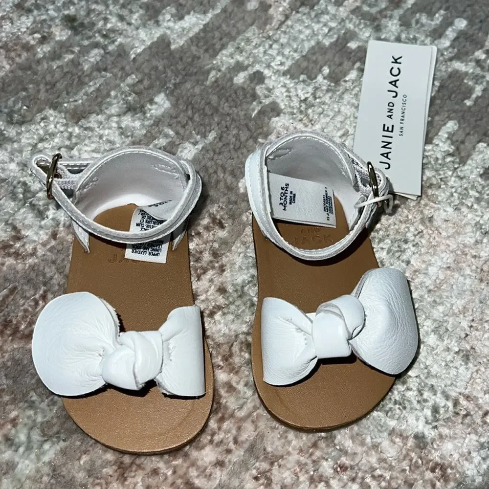 NWOT JANIE AND JACK BABY SHOES 3/6M